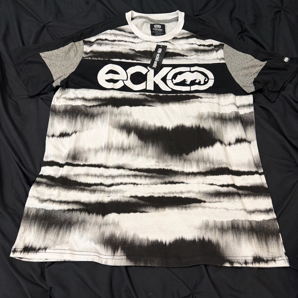 Ecko Unlimited Black and White Short Sleeve Tee